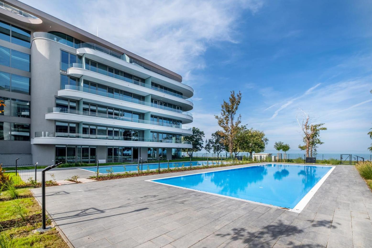 שיופוק Myflat Wave Luxury 44 Suite מראה חיצוני תמונה