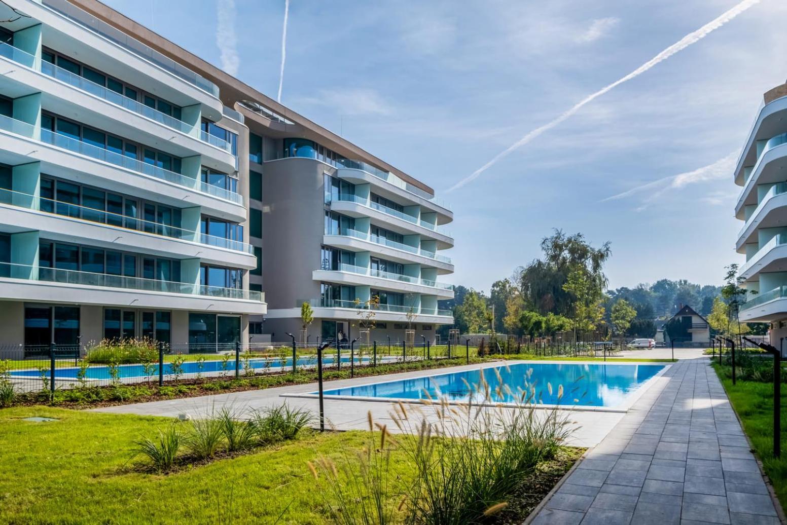 שיופוק Myflat Wave Luxury 44 Suite מראה חיצוני תמונה